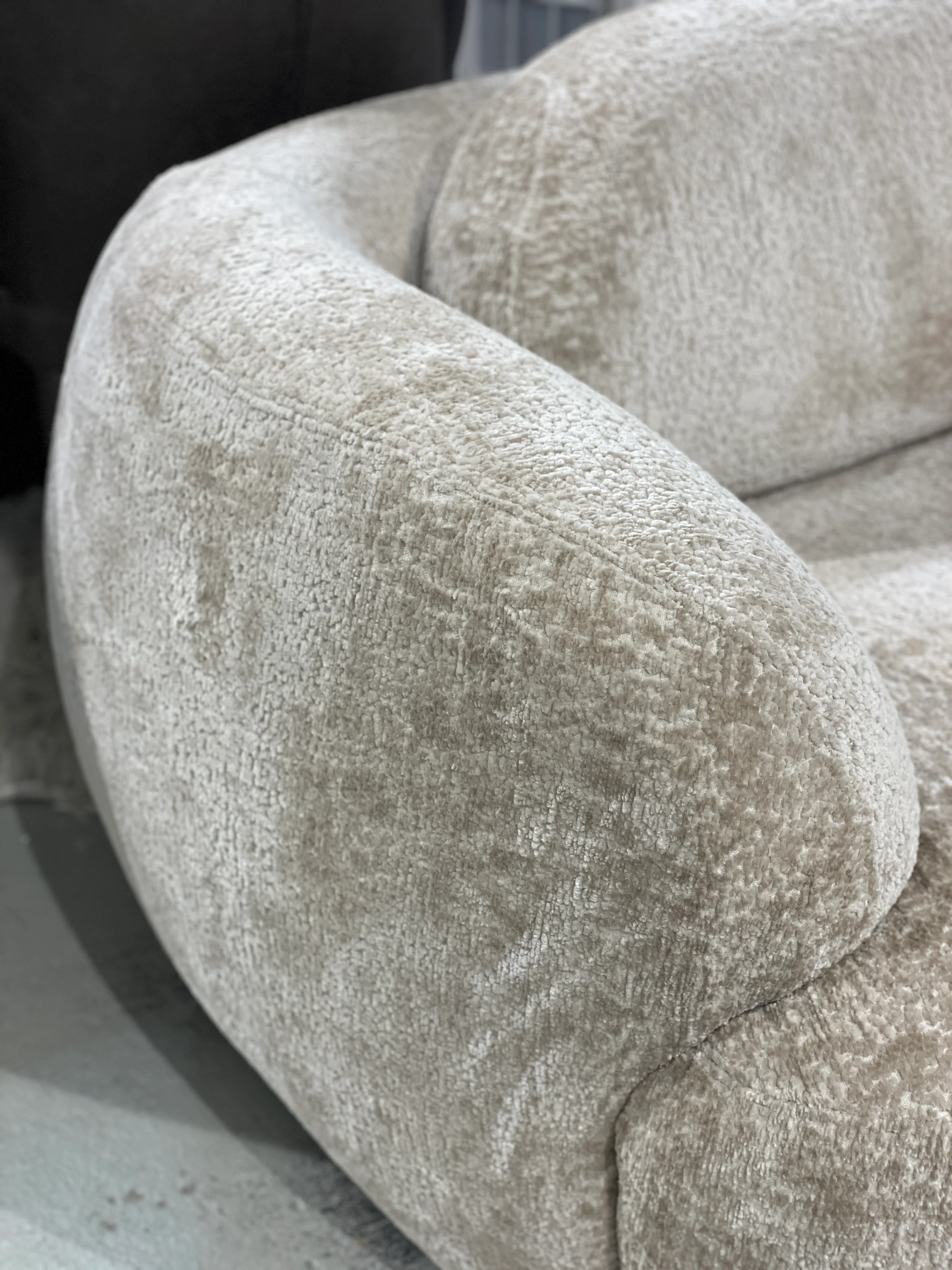Buffo Sofa - Image 8