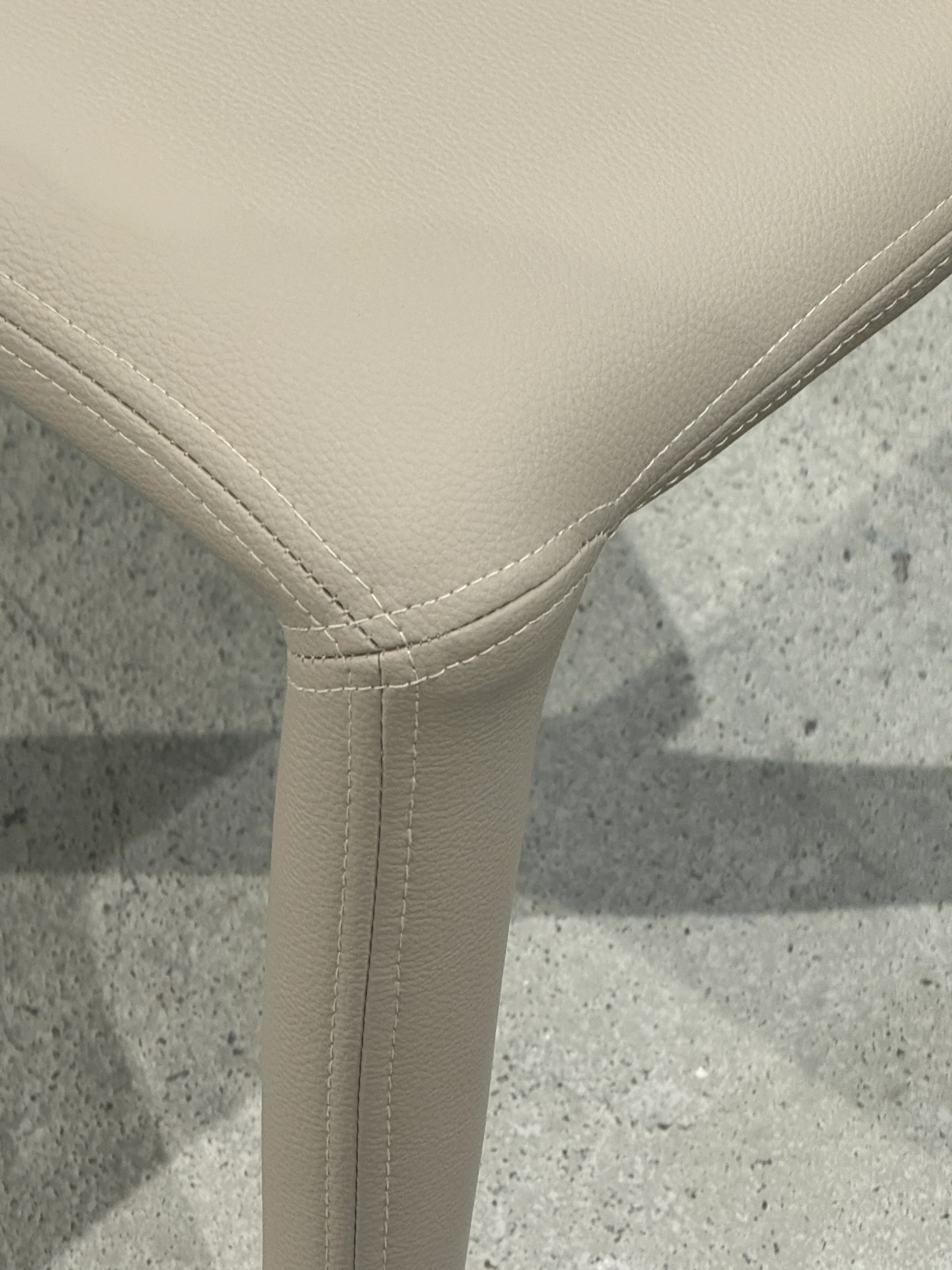 Contour Dining Chair Light Grey/Beige Leather Look - Image 9