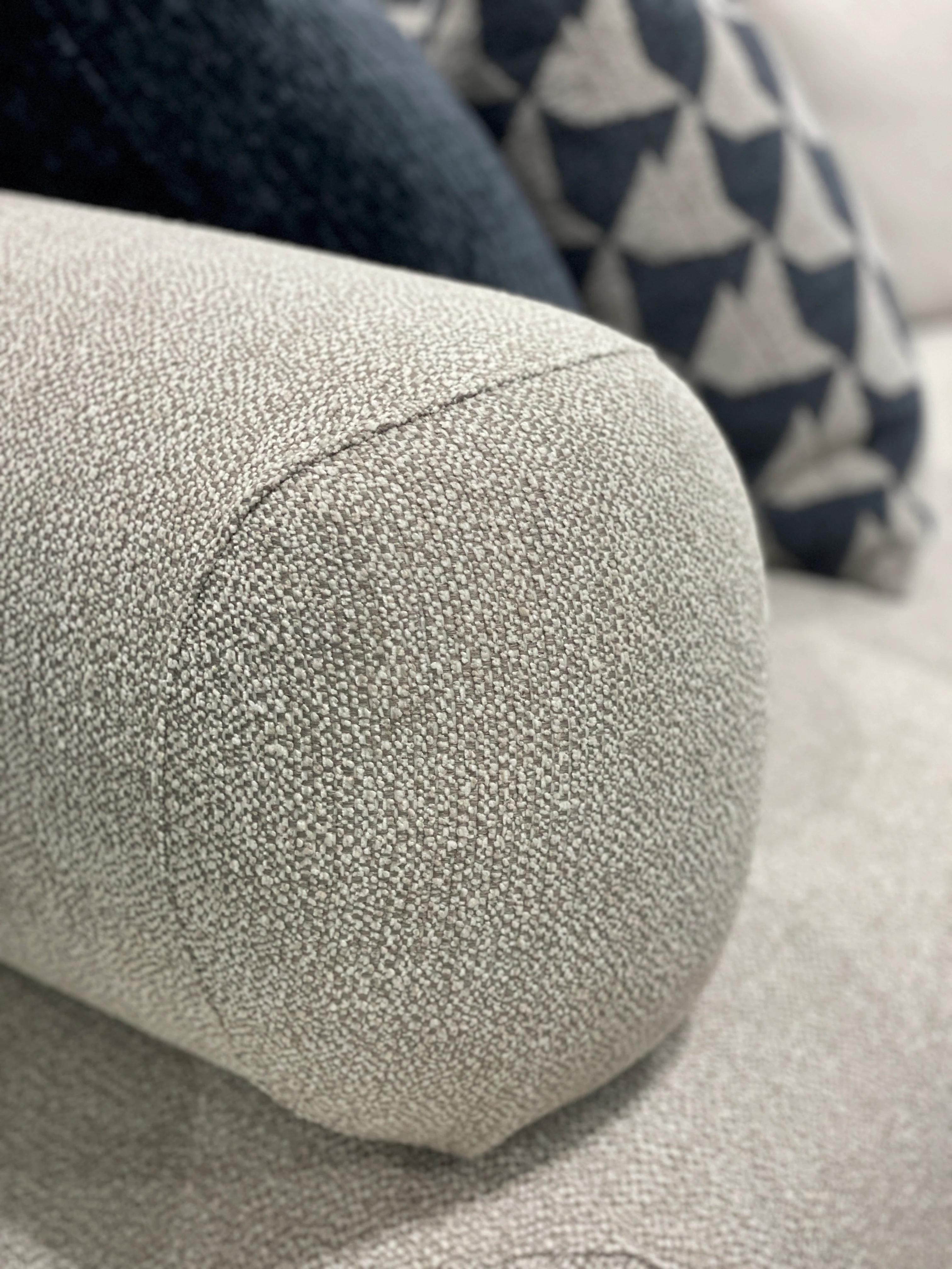 Grande Sofa - Image 15