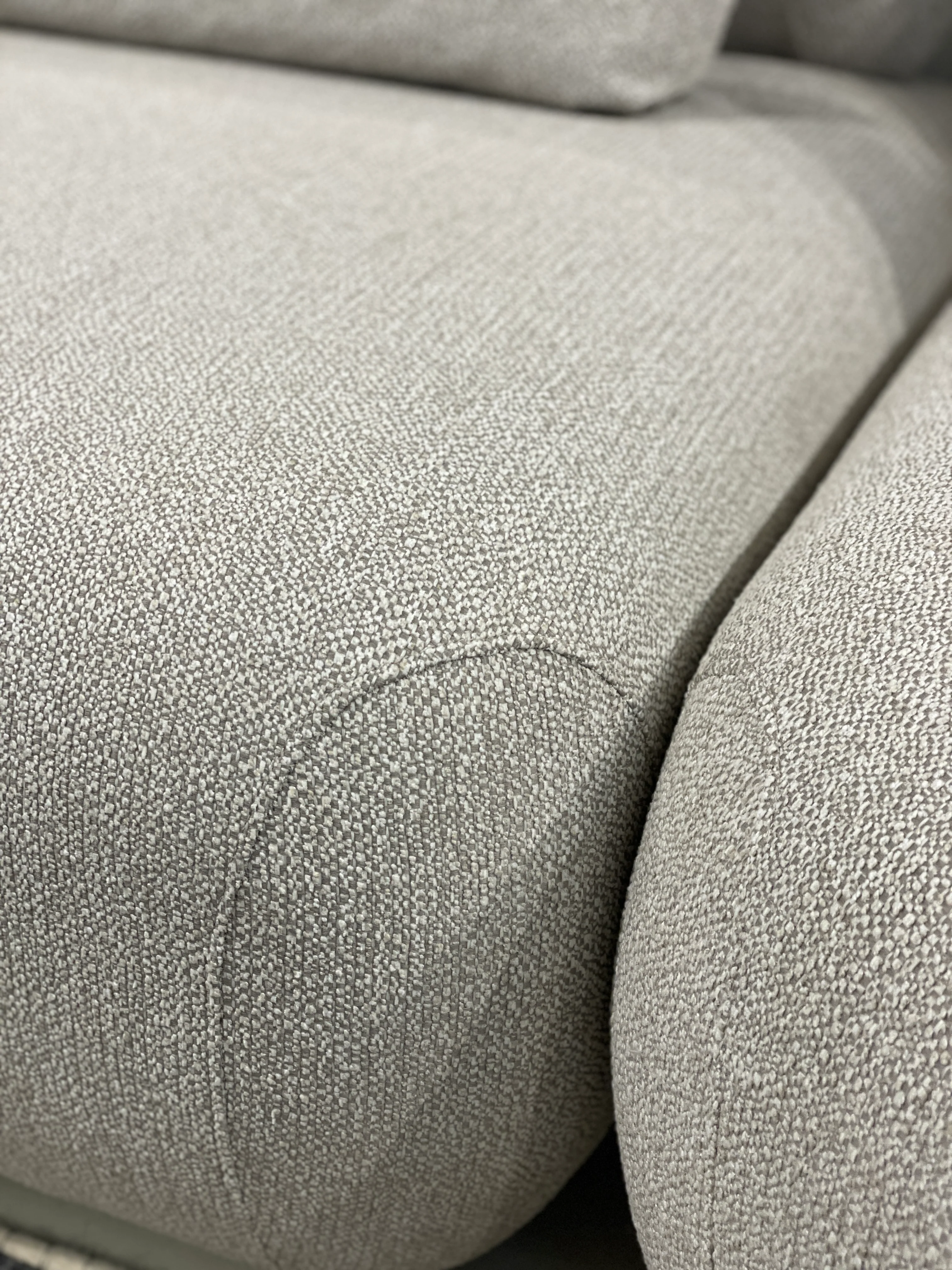 Grande Sofa - Image 16