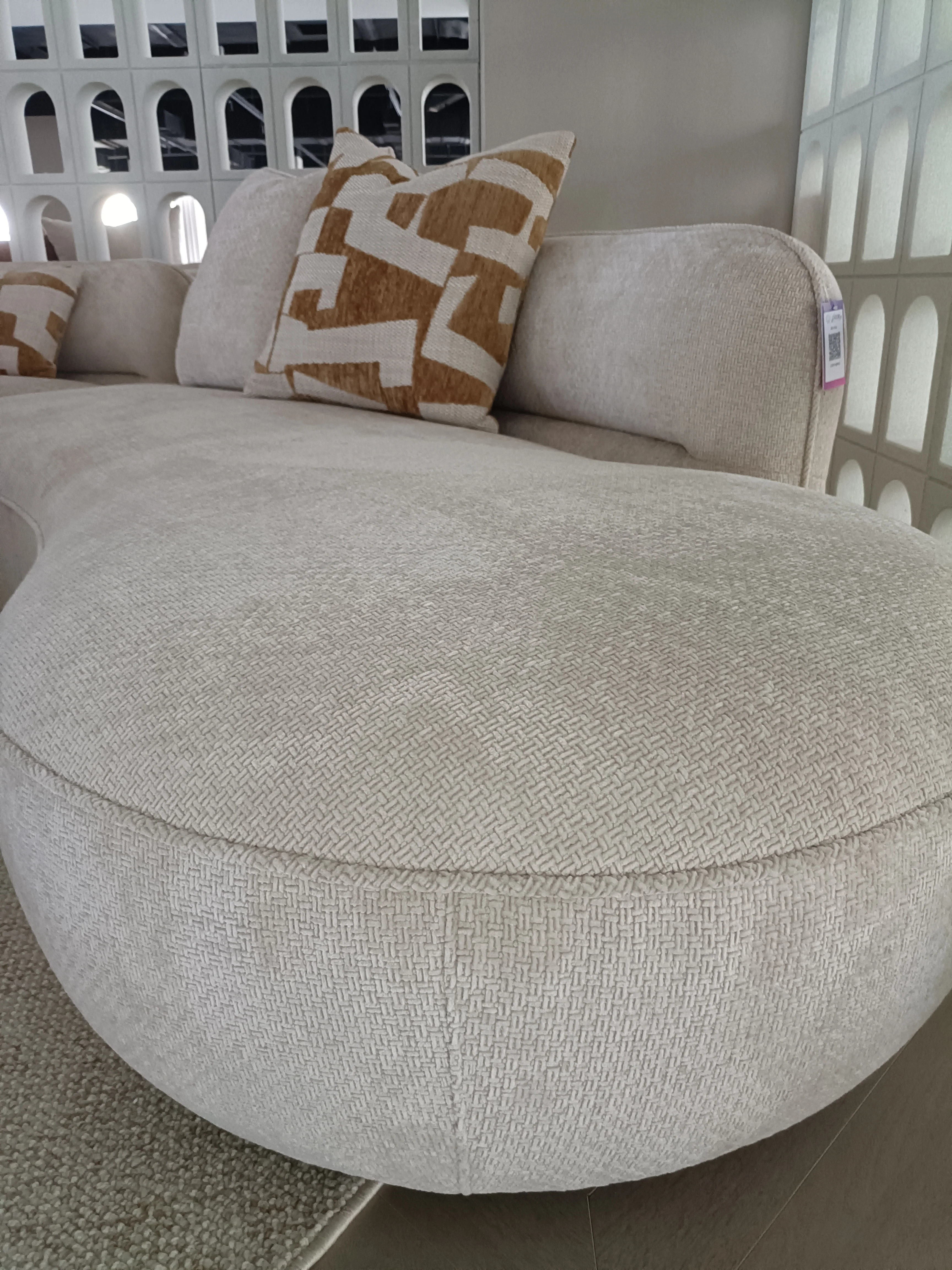 Venus Curved Sofa - Image 6