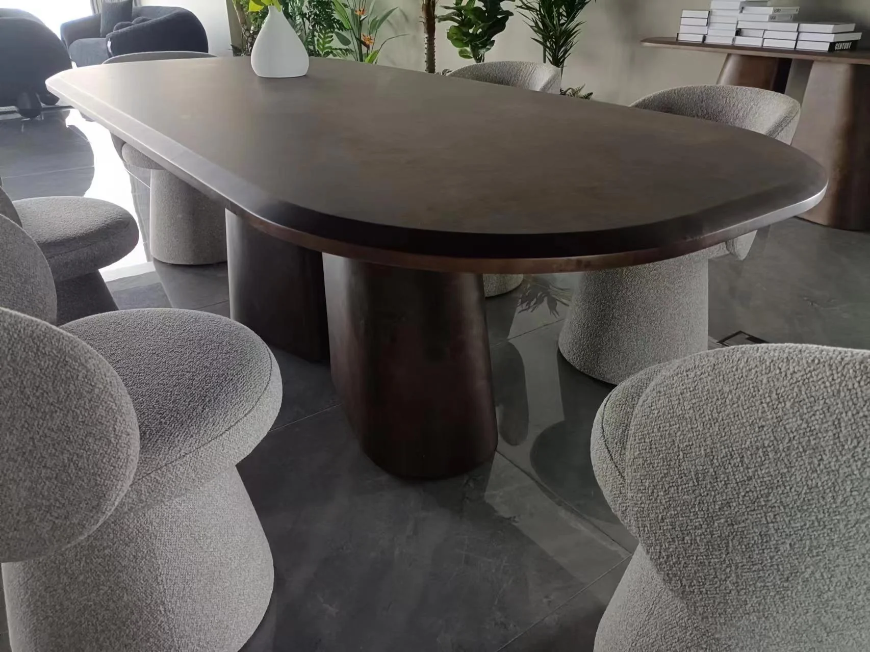 Vincentia Dining Table - 2.2m - Image 6